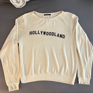 WILDFOX Hollywoodland Sweater Pullover cream with black letter